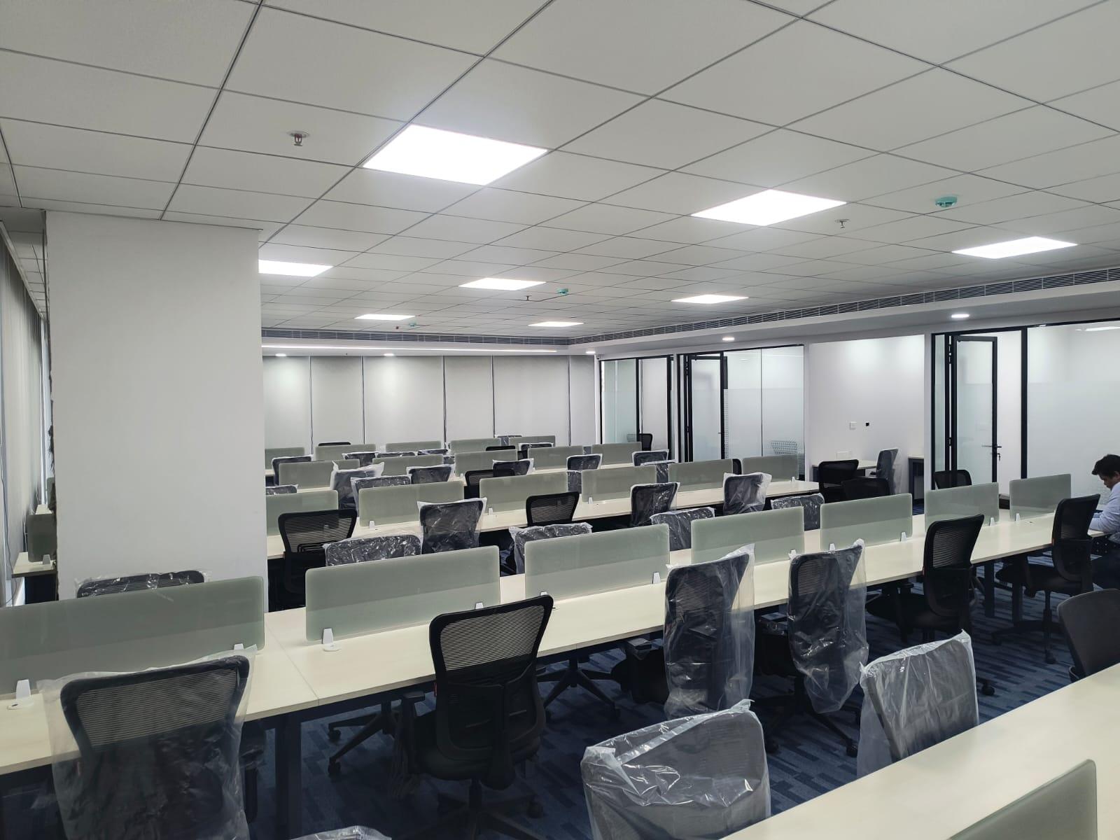 Pre-Leased Fully Furnished Office for Sale in Satguru Parinay, Vijay Nagar  photo 3