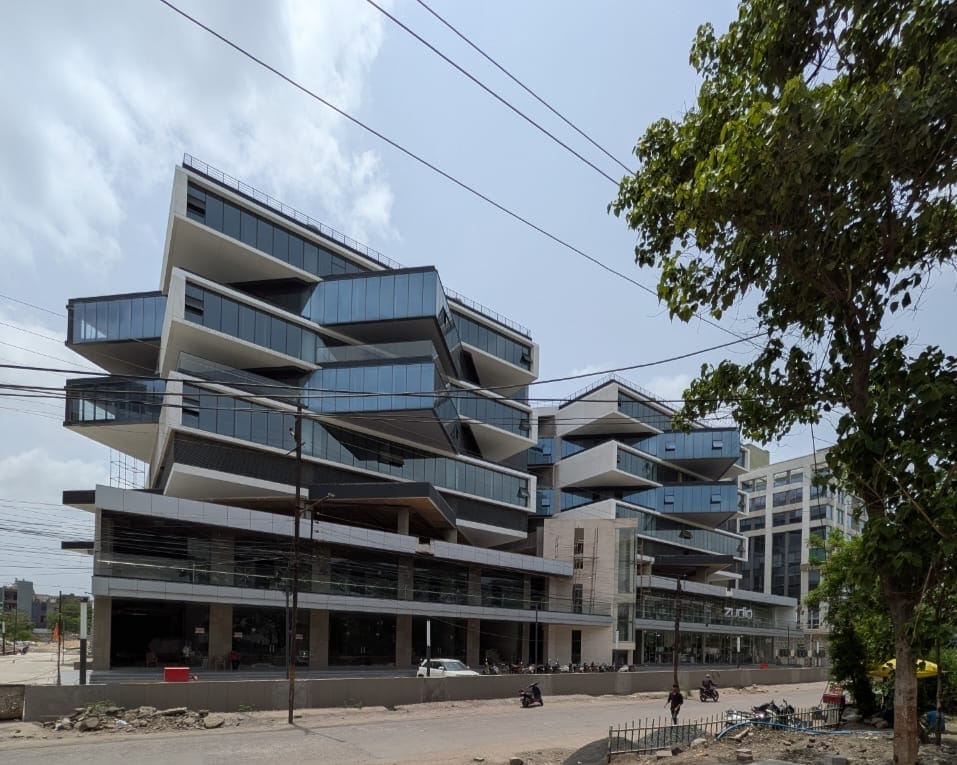1200 Sq. Ft. Premium Office Space for Sale at Satguru Landmark, Ring Road, Indore